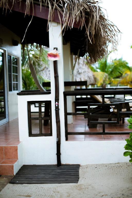 Caribbean Beach Cabanas Placencia Стая снимка